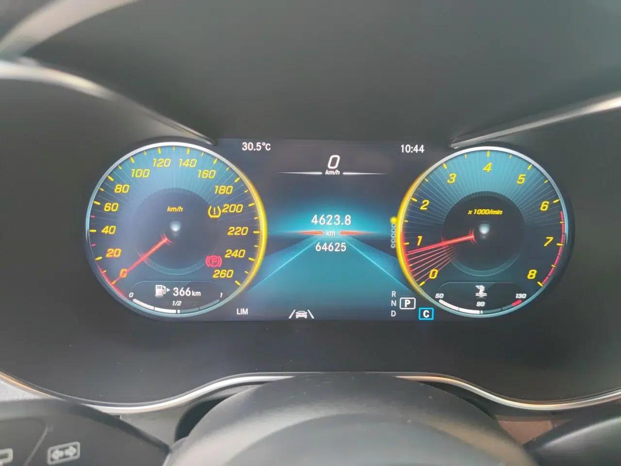 Mercedes-Benz GLC 2020 GLC 300 L 4MATIC Dynamic Edition — миниатюра 11