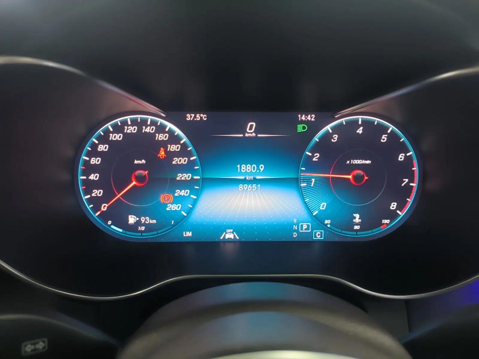 Mercedes-Benz GLC 2021 GLC 300 L 4MATIC Dynamic Model — миниатюра 19