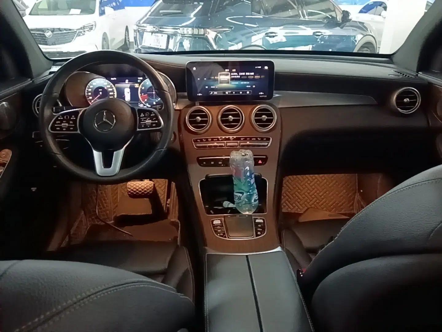 Mercedes-Benz GLC 2021 GLC 300 L 4MATIC Dynamic Model — миниатюра 17