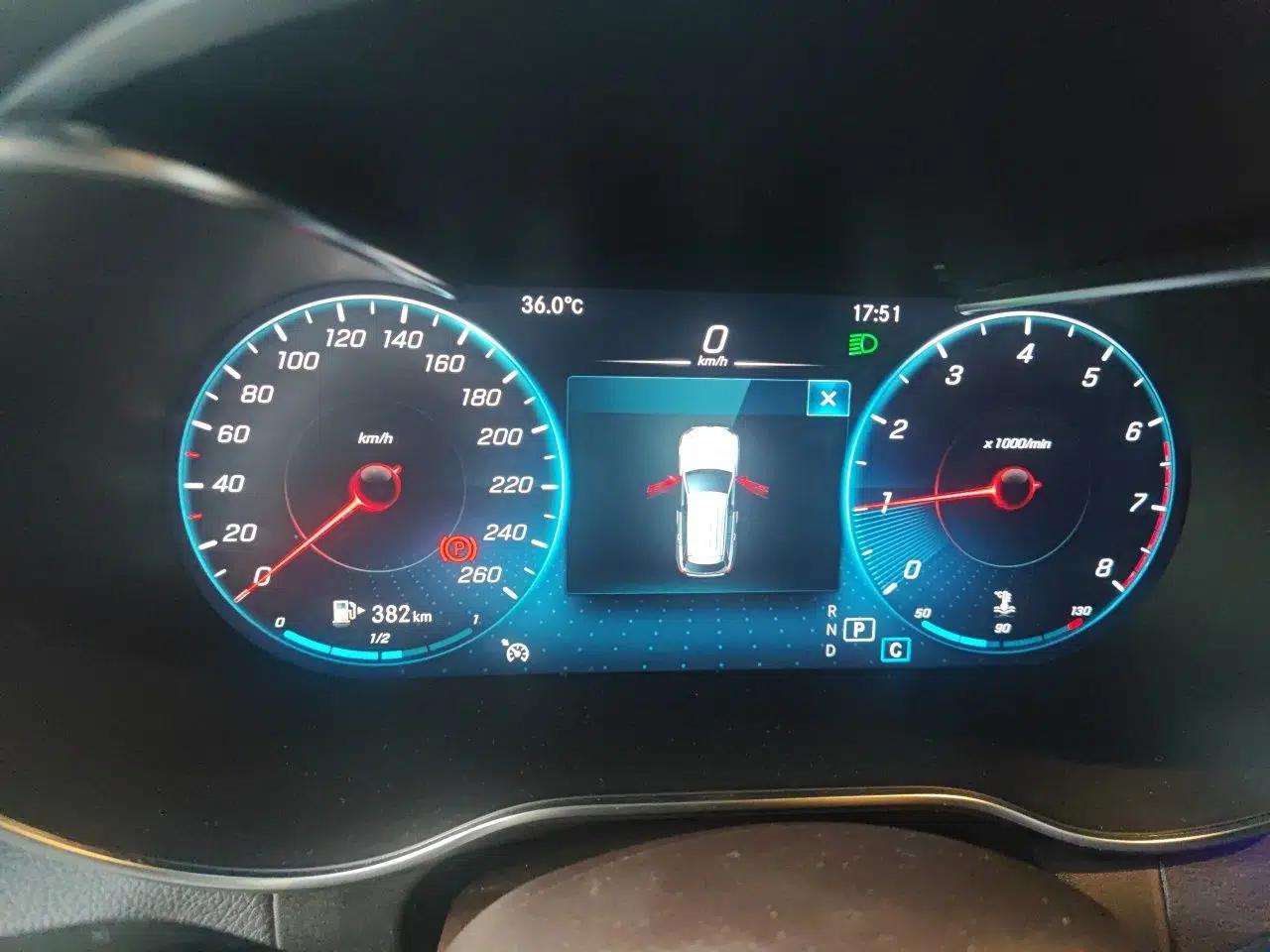 Mercedes-Benz GLC 2022 Facelift GLC 260 L 4MATIC Luxury Edition — миниатюра 11