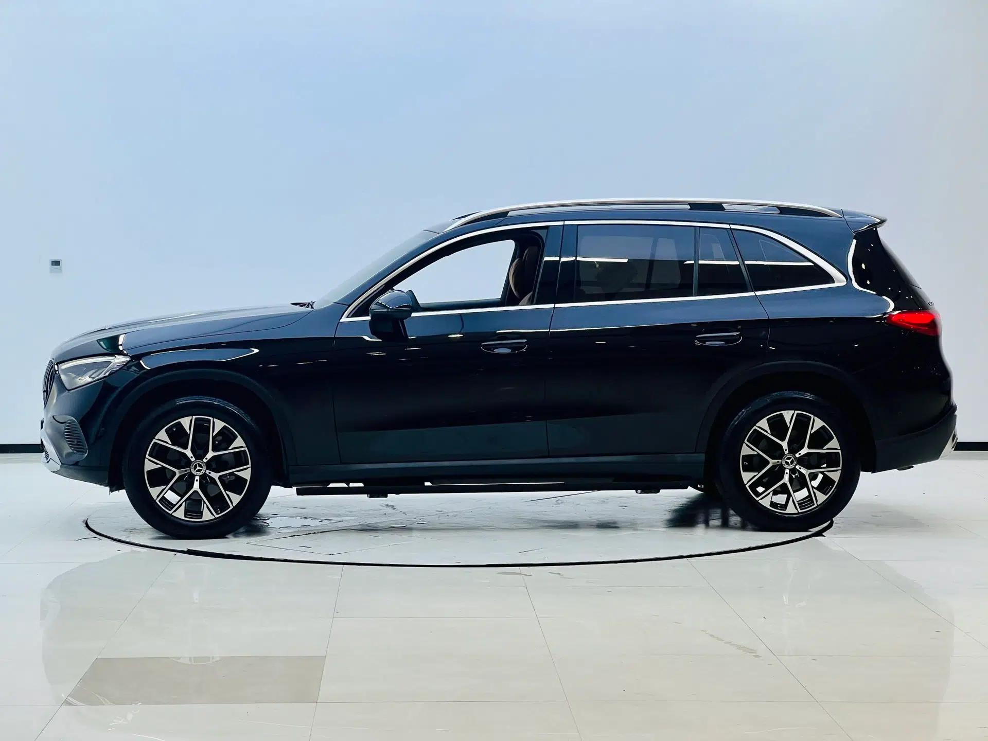 Mercedes-Benz GLC 2024 GLC 260 L 4MATIC Dynamic Edition 5-seater — миниатюра 3