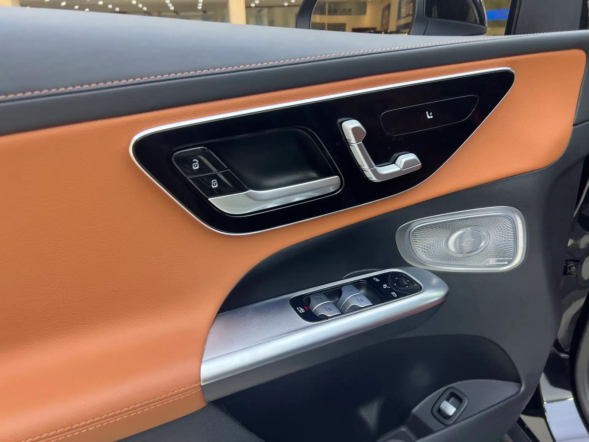 Mercedes-Benz GLC 2024 GLC 260 L 4MATIC Dynamic Edition 5-seater — миниатюра 22