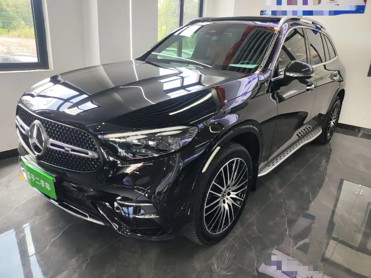 Mercedes-Benz GLC 2023 Refreshed GLC 300 L 4MATIC Luxury Version 7 Seats — миниатюра 1