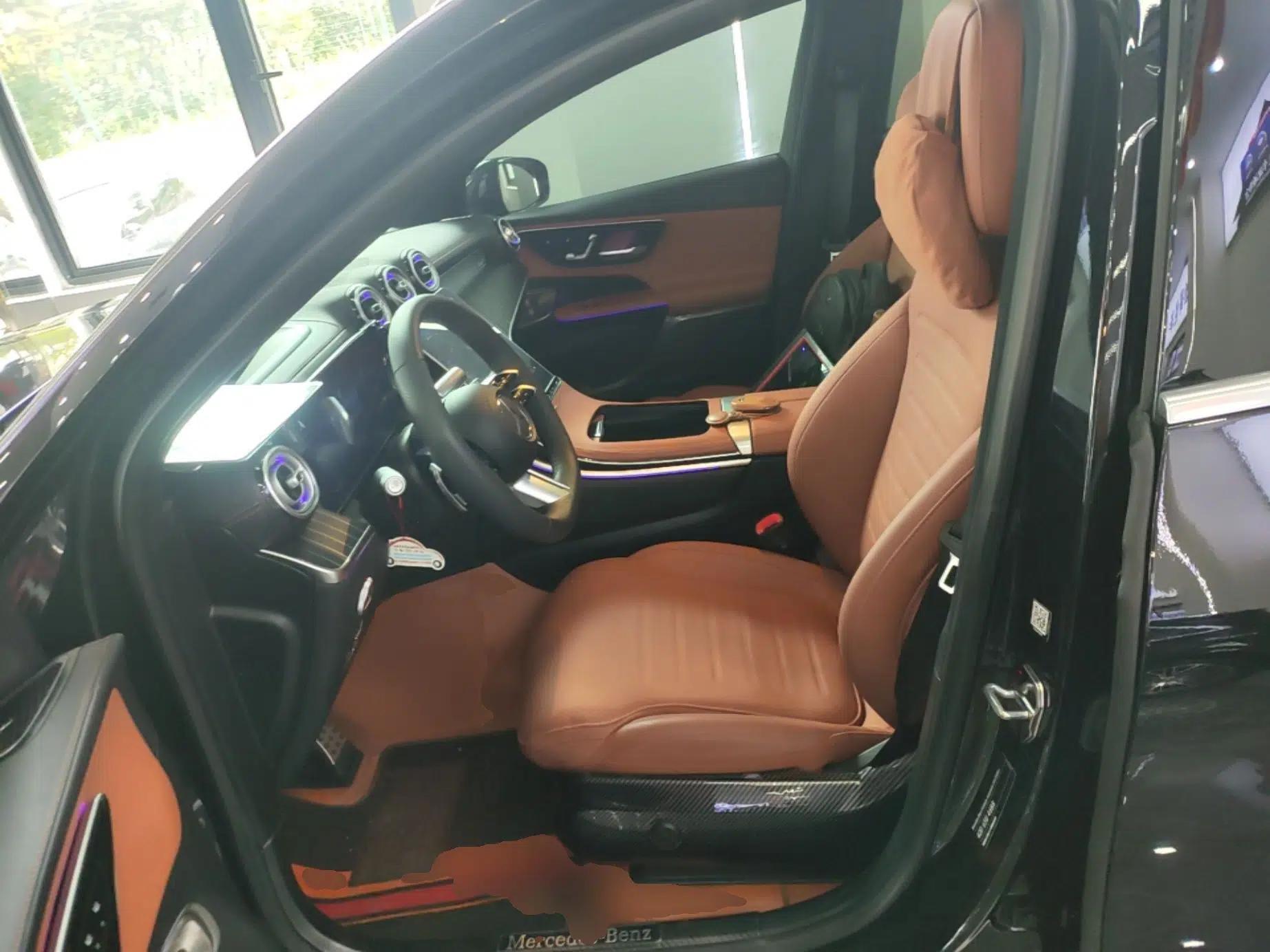 Mercedes-Benz GLC 2023 Refreshed GLC 300 L 4MATIC Luxury Version 7 Seats — миниатюра 17