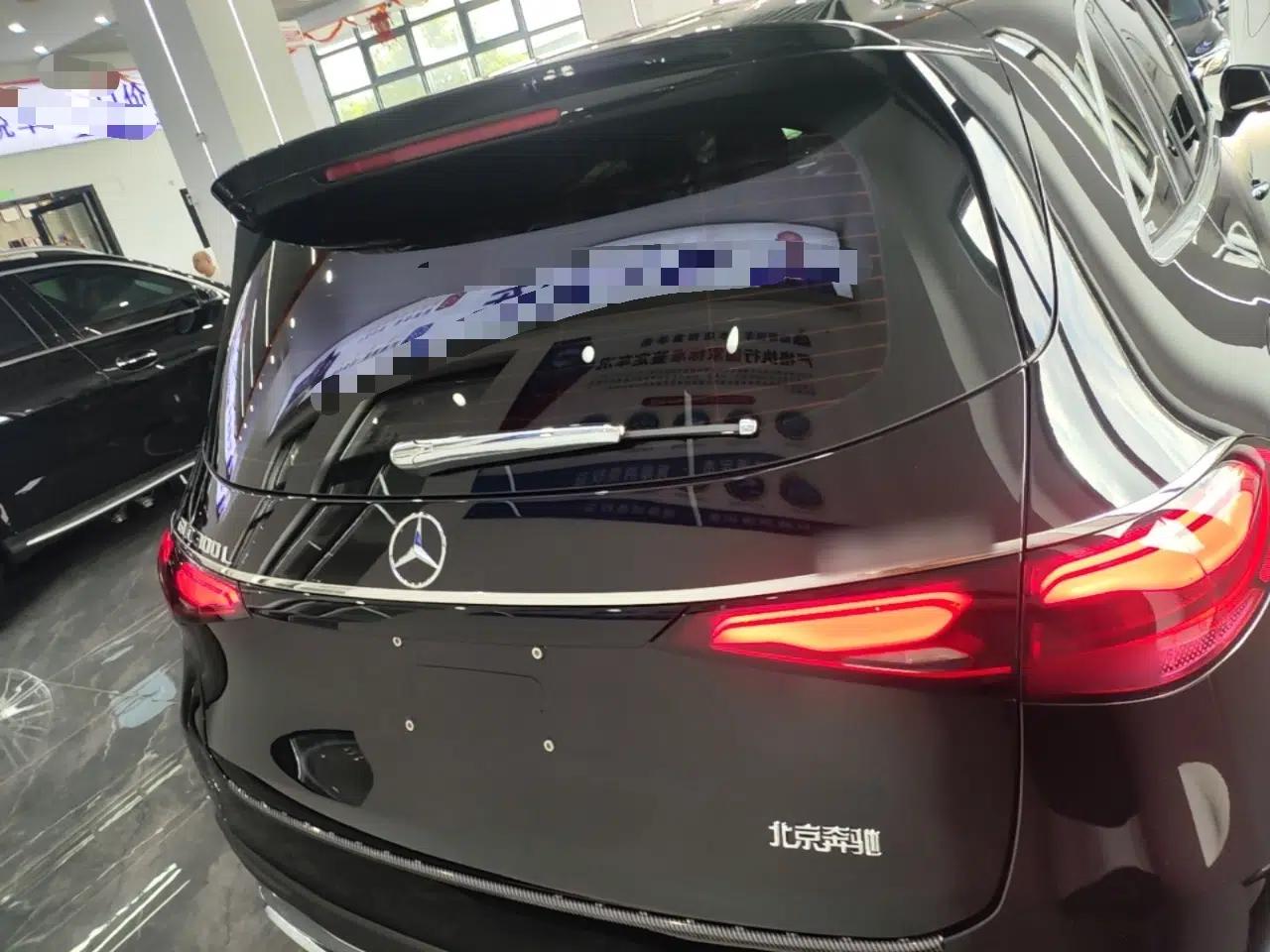 Mercedes-Benz GLC 2023 Refreshed GLC 300 L 4MATIC Luxury Version 7 Seats — миниатюра 5