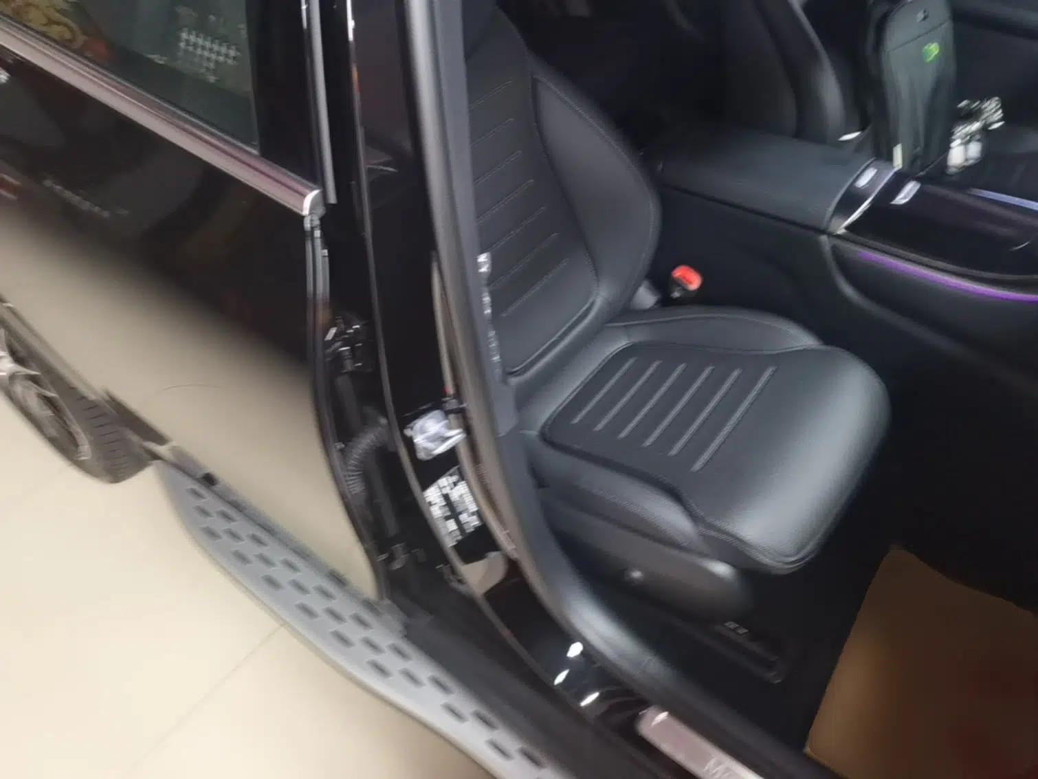 Mercedes-Benz GLC 2024 GLC 300 L 4MATIC Luxury Model 7 Seats — миниатюра 24