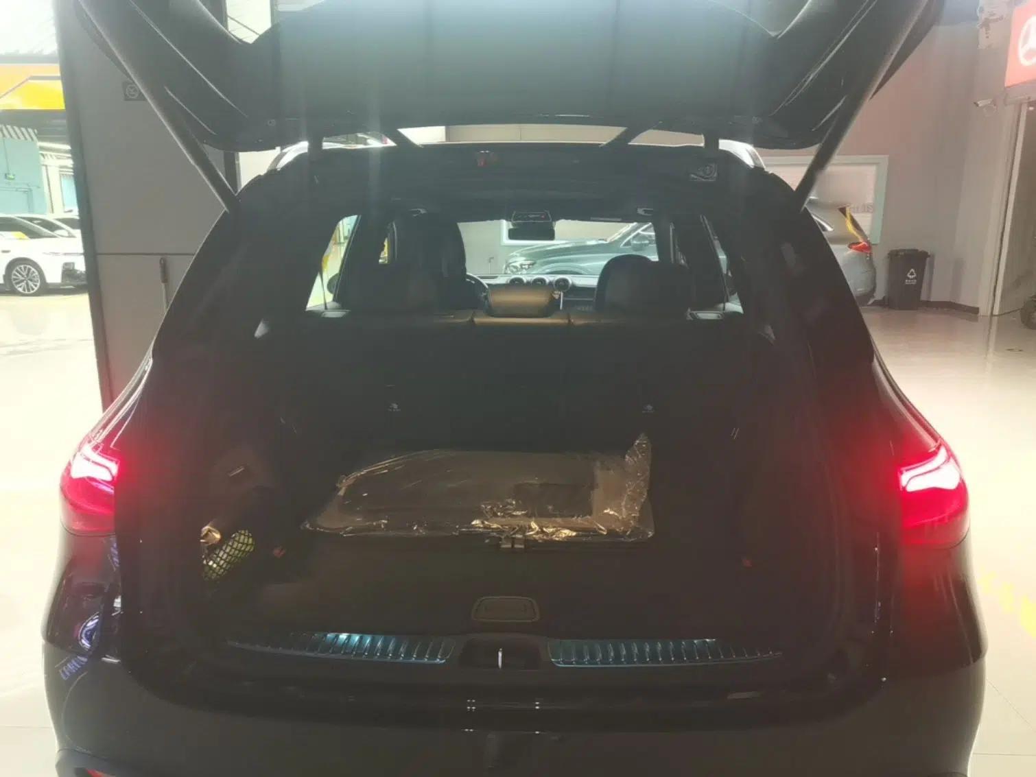 Mercedes-Benz GLC 2024 GLC 300 L 4MATIC Luxury Model 7 Seats — миниатюра 27