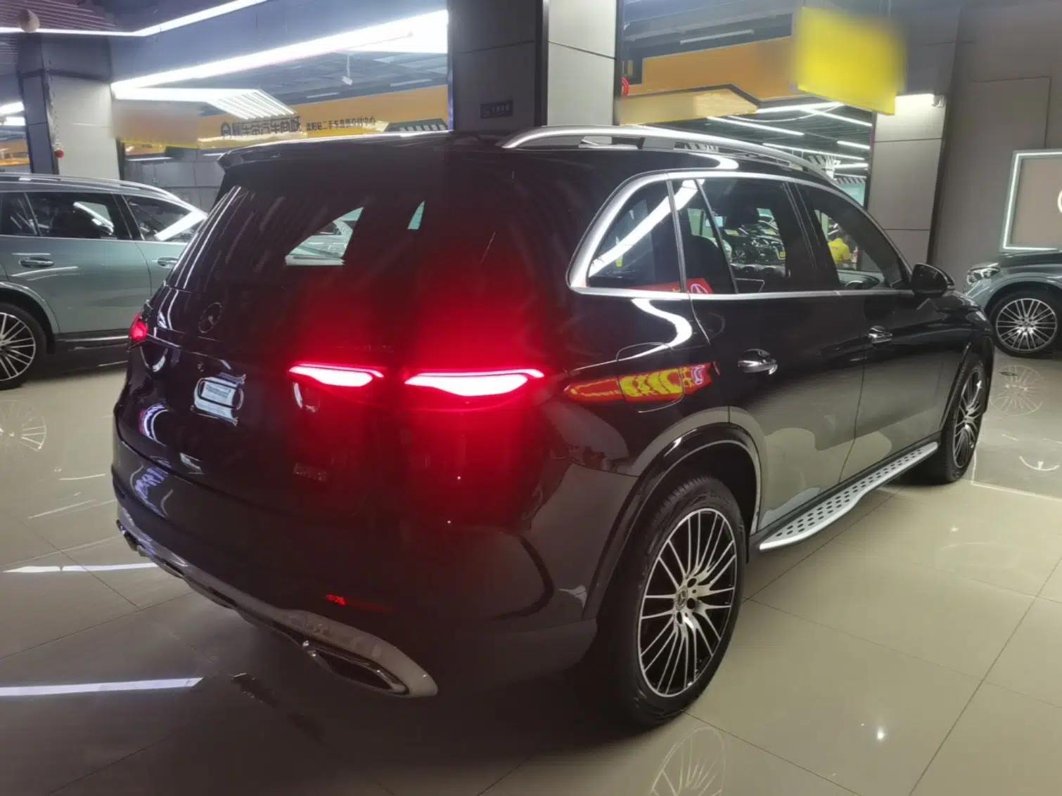 Mercedes-Benz GLC 2024 GLC 300 L 4MATIC Luxury Model 7 Seats — миниатюра 6