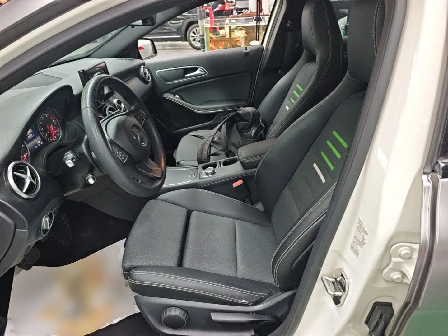 Mercedes-Benz A-Class 2016 A 180 — миниатюра 17