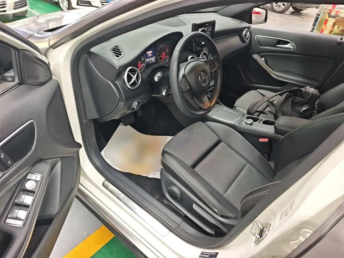 Mercedes-Benz A-Class 2016 A 180 — миниатюра 18