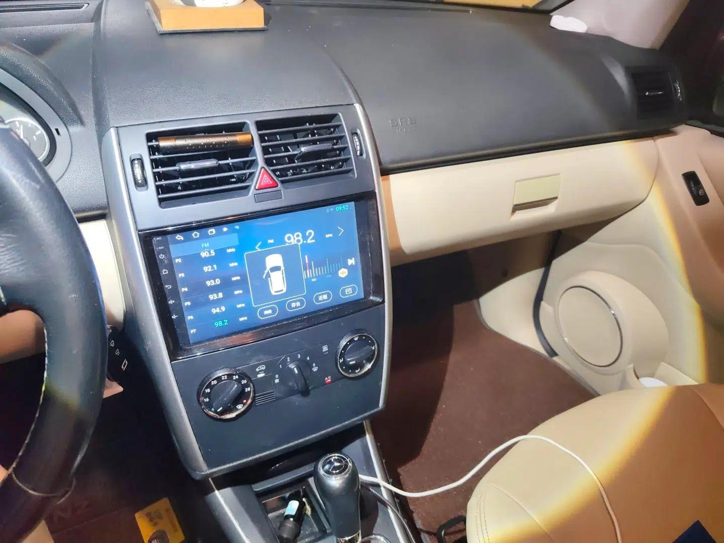 Mercedes-Benz A-Class 2011 A 160 — миниатюра 13