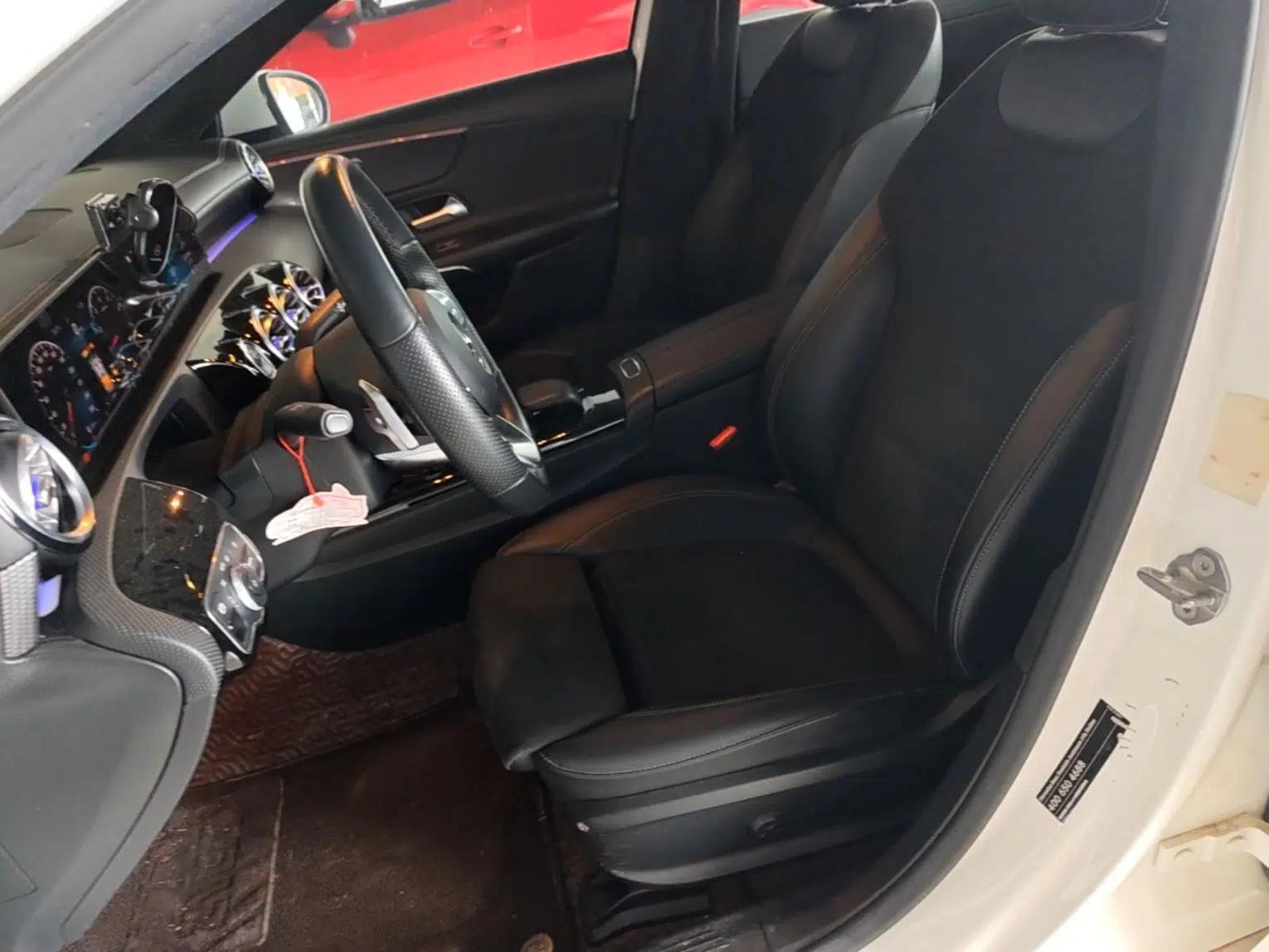 Mercedes-Benz A-Class 2020 Restyled A 200 L Sport Sedan Fashion Version — миниатюра 17