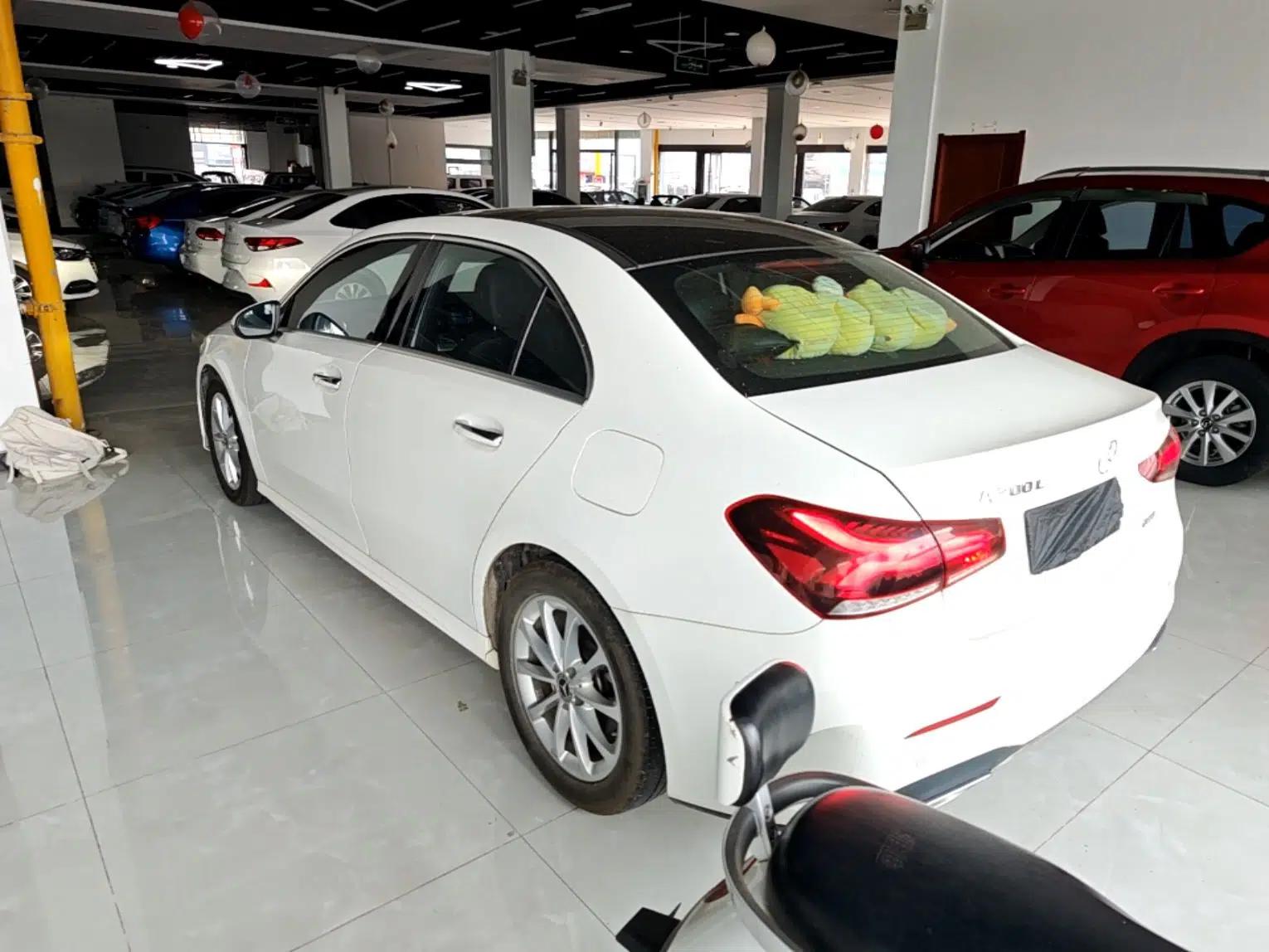Mercedes-Benz A-Class 2020 Restyled A 200 L Sport Sedan Fashion Version — миниатюра 4