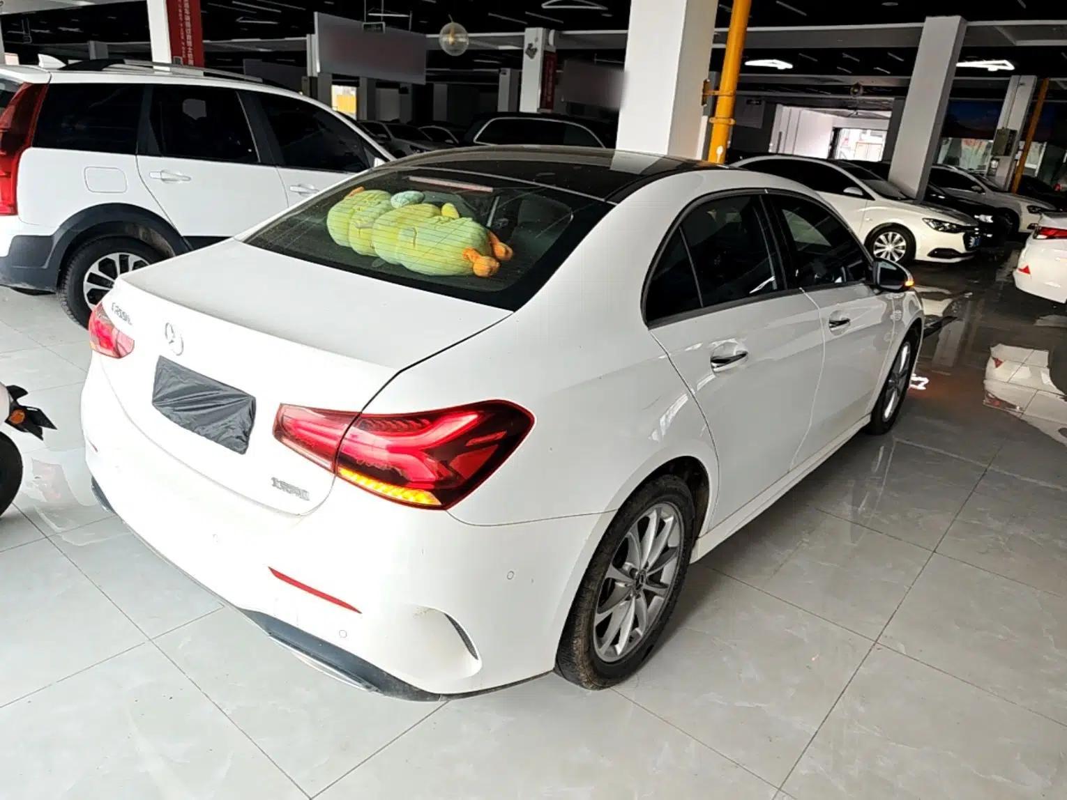 Mercedes-Benz A-Class 2020 Restyled A 200 L Sport Sedan Fashion Version — миниатюра 6
