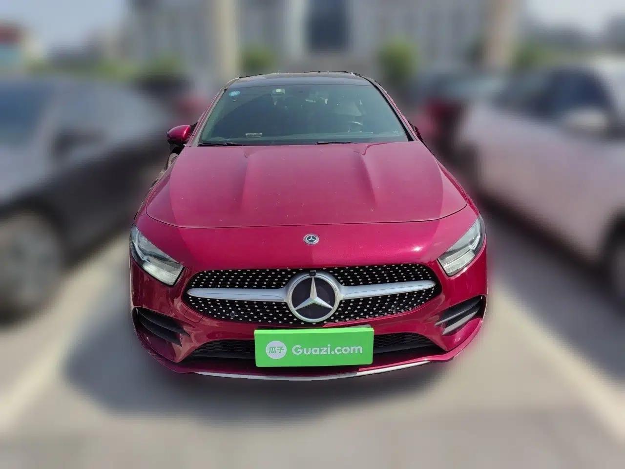 Mercedes-Benz A-Class 2019 Restyled A 180 L Sport Sedan — миниатюра 2