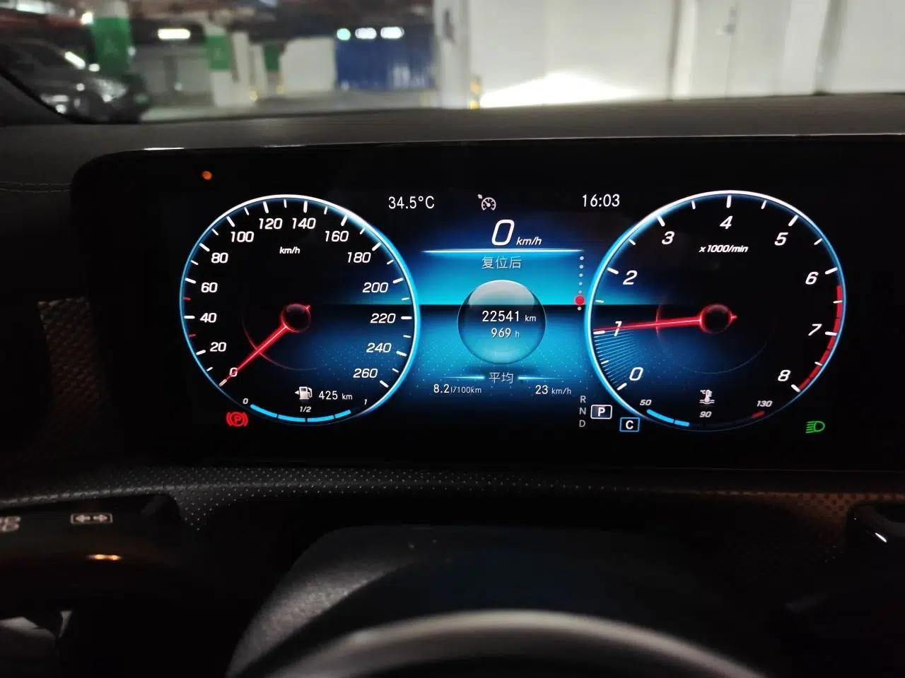 Mercedes-Benz A-Class 2022 A 180 L Sport Sedan — миниатюра 12