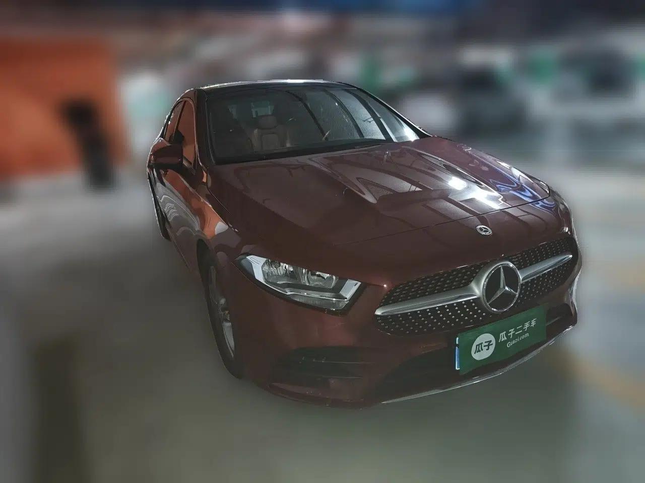 Mercedes-Benz A-Class 2022 A 180 L Sport Sedan — миниатюра 3