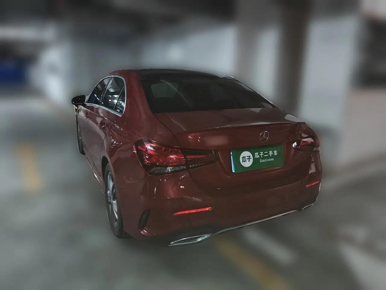 Mercedes-Benz A-Class 2022 A 180 L Sport Sedan — миниатюра 4