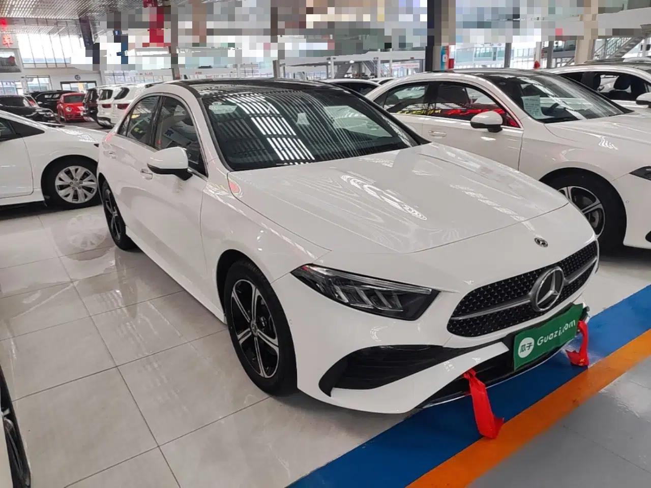 Mercedes-Benz A-Class 2023 A 200 L Fashion Model — миниатюра 3