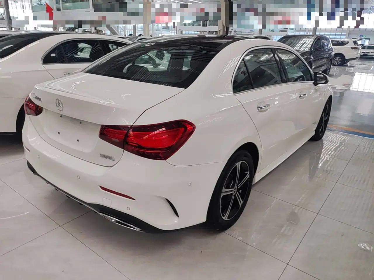 Mercedes-Benz A-Class 2023 A 200 L Fashion Model — миниатюра 6