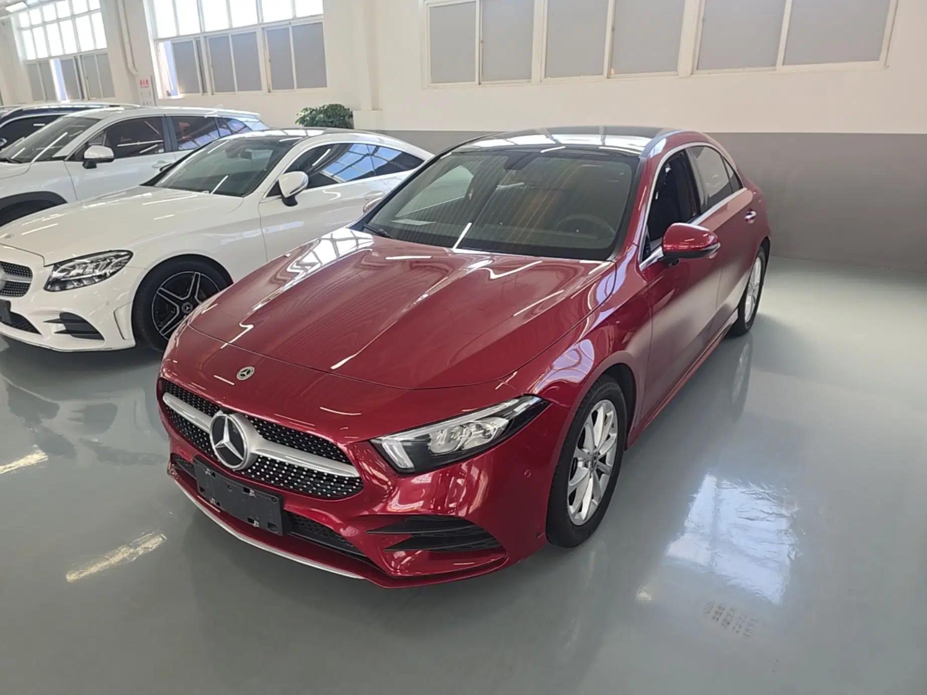 Mercedes-Benz A-Class 2021 A 200 L Sport Sedan Fashion Model — миниатюра 1