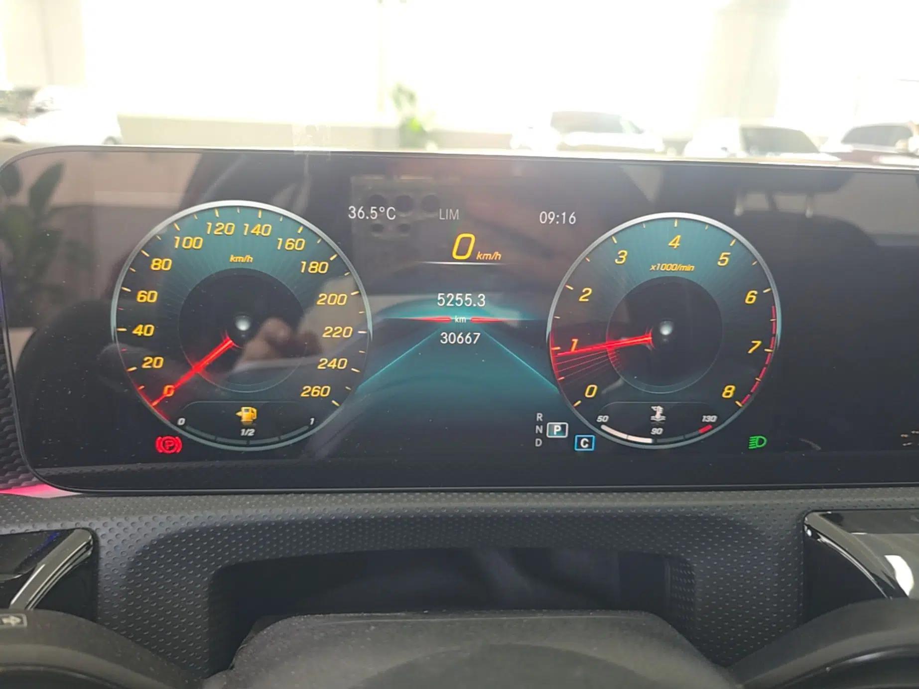 Mercedes-Benz A-Class 2021 A 200 L Sport Sedan Fashion Model — миниатюра 14