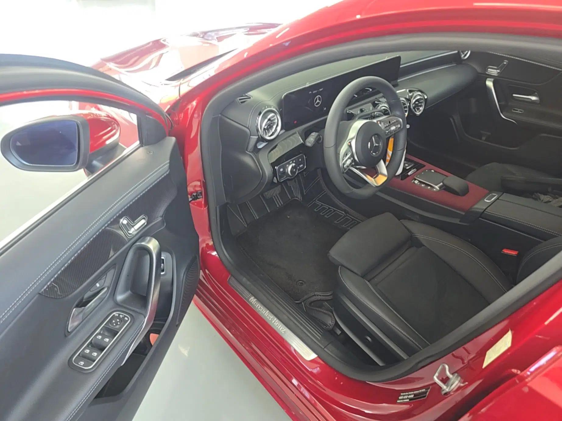 Mercedes-Benz A-Class 2021 A 200 L Sport Sedan Fashion Model — миниатюра 18