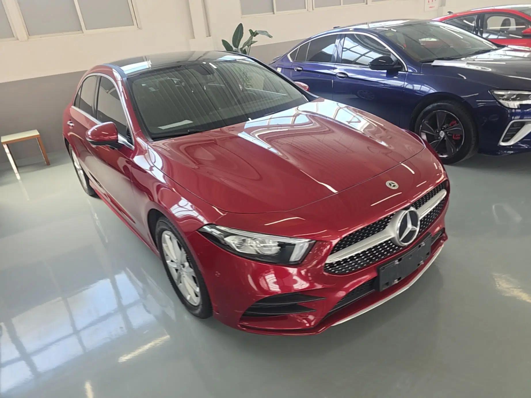 Mercedes-Benz A-Class 2021 A 200 L Sport Sedan Fashion Model — миниатюра 3