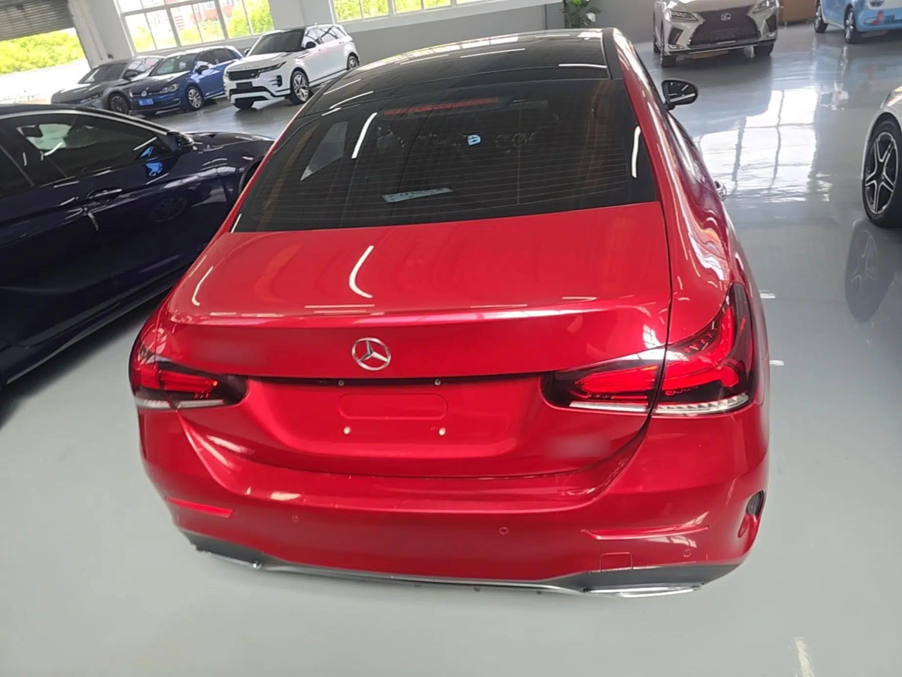 Mercedes-Benz A-Class 2021 A 200 L Sport Sedan Fashion Model — миниатюра 5