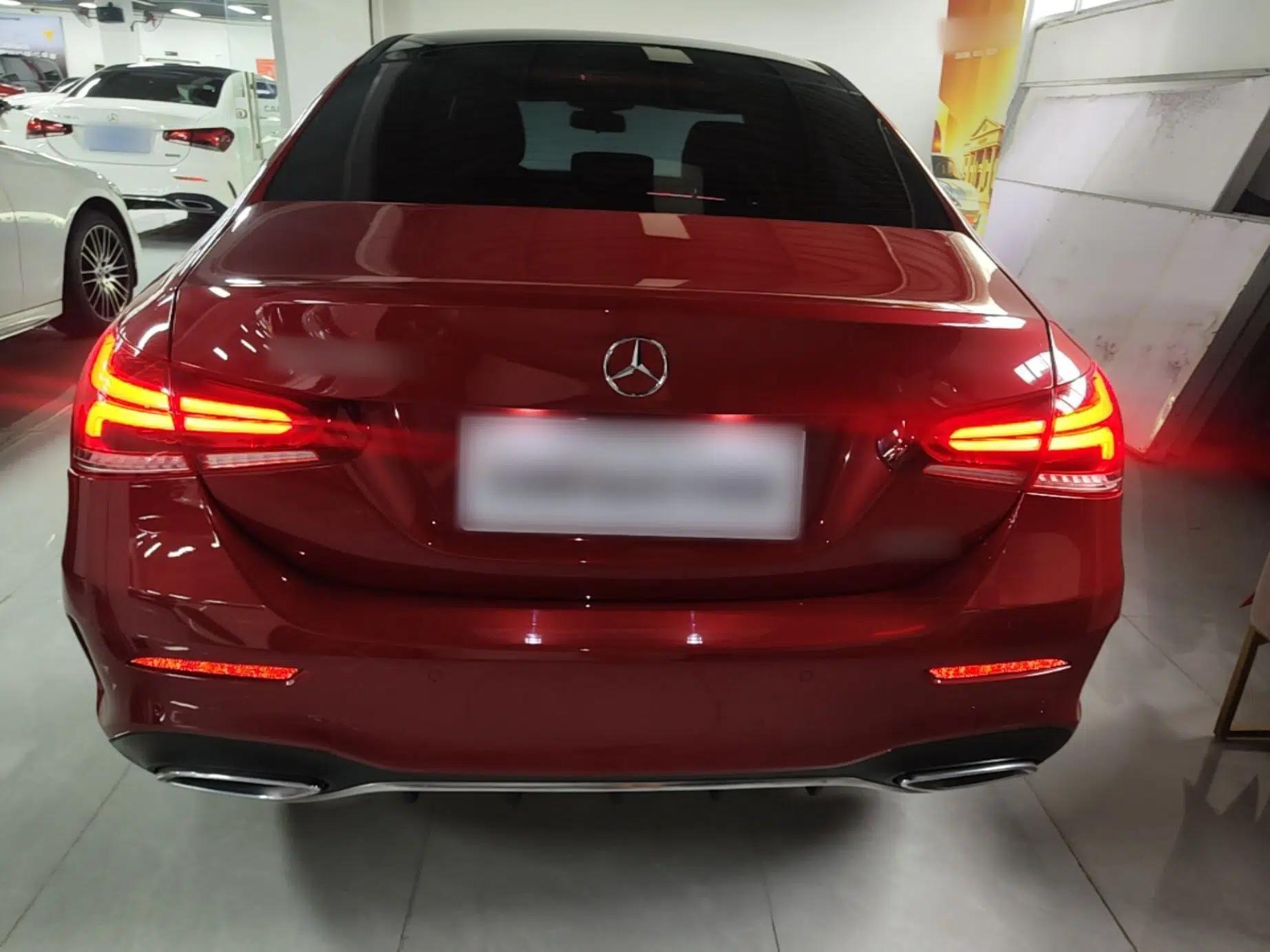 Mercedes-Benz A-Class 2022 A 200 L Sport Sedan Dynamic Model — миниатюра 5