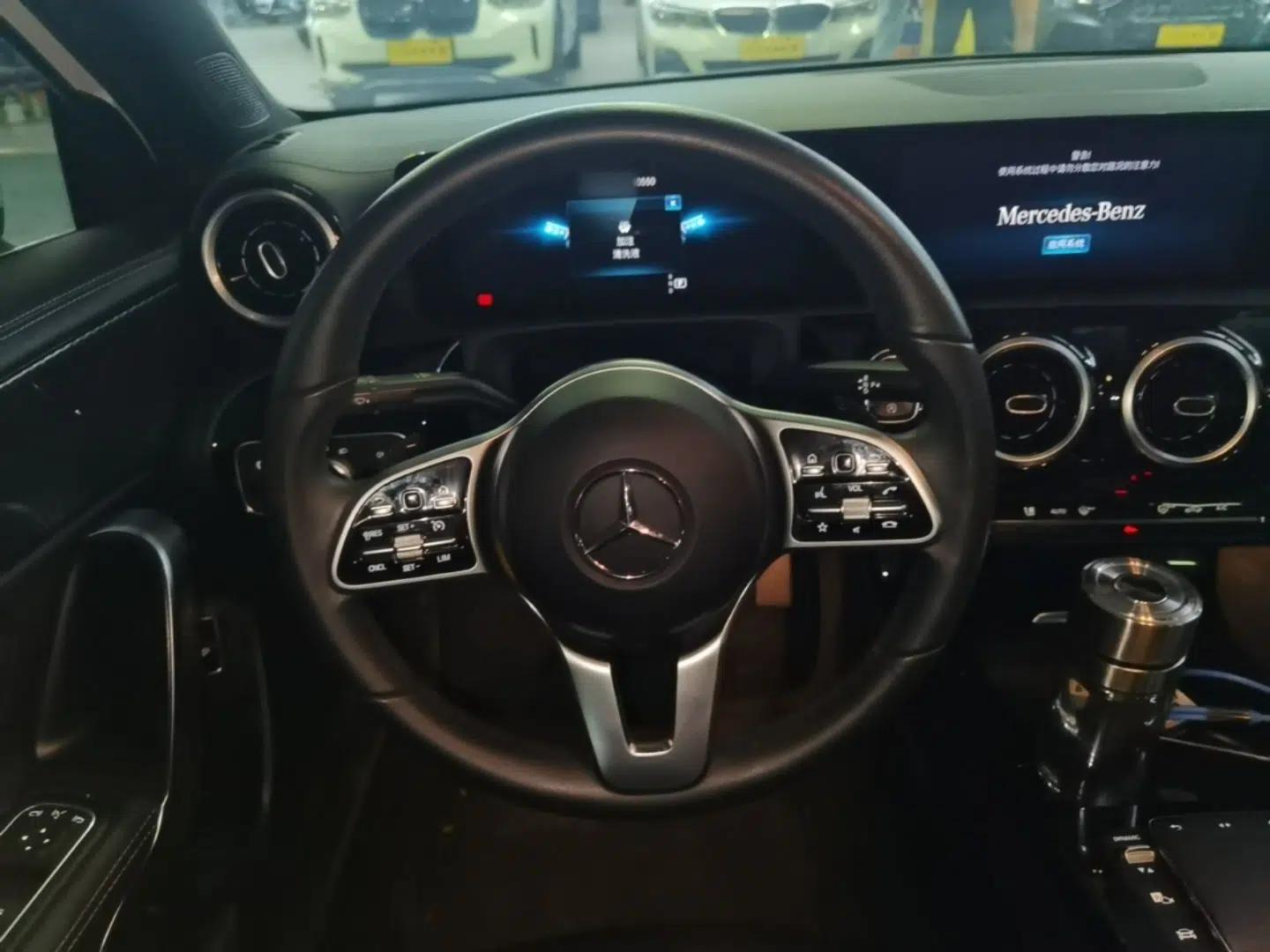 Mercedes-Benz A-Class 2022 Restyled A 200 L Sport Sedan Dynamic Version — миниатюра 13