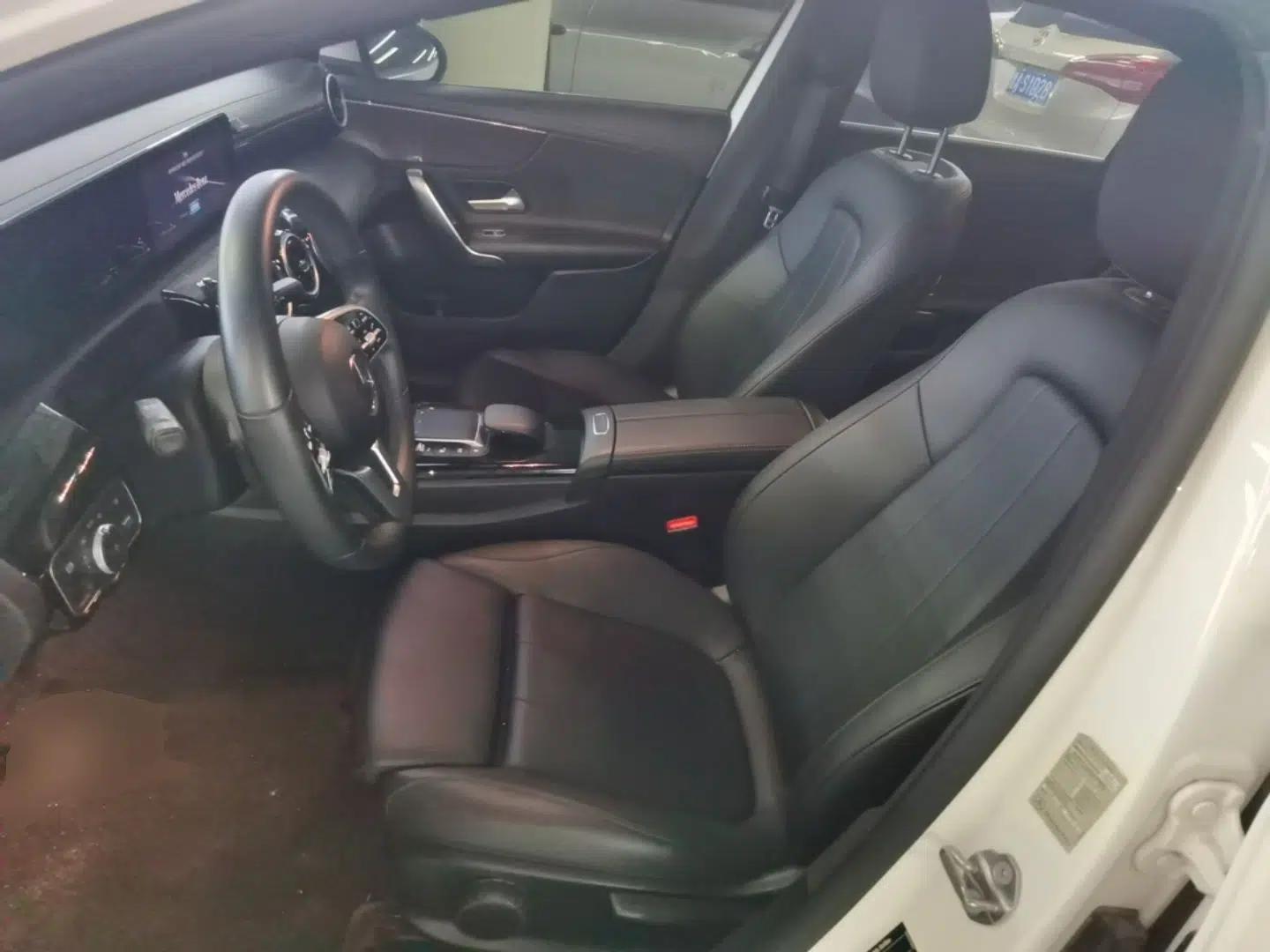 Mercedes-Benz A-Class 2022 Restyled A 200 L Sport Sedan Dynamic Version — миниатюра 17