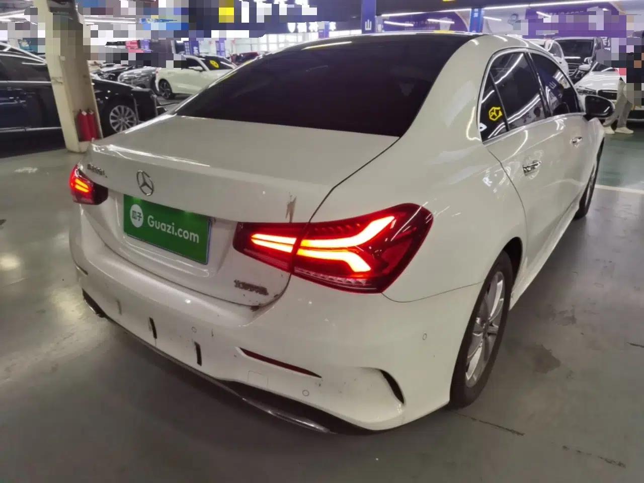 Mercedes-Benz A-Class 2022 Restyled A 200 L Sport Sedan Dynamic Version — миниатюра 6