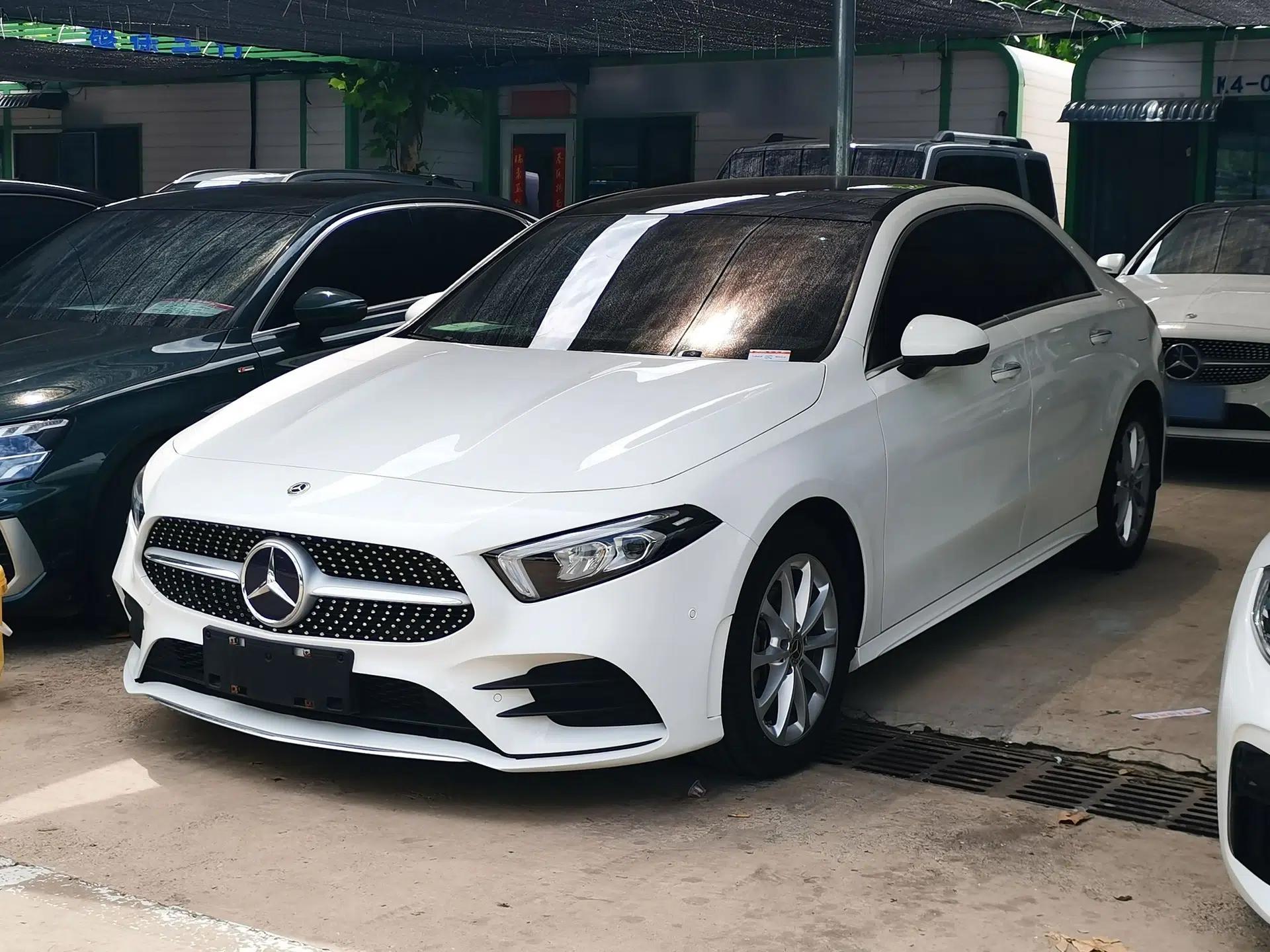Mercedes-Benz A-Class 2021 A 200 L Sport Sedan Fashion Model — миниатюра 1