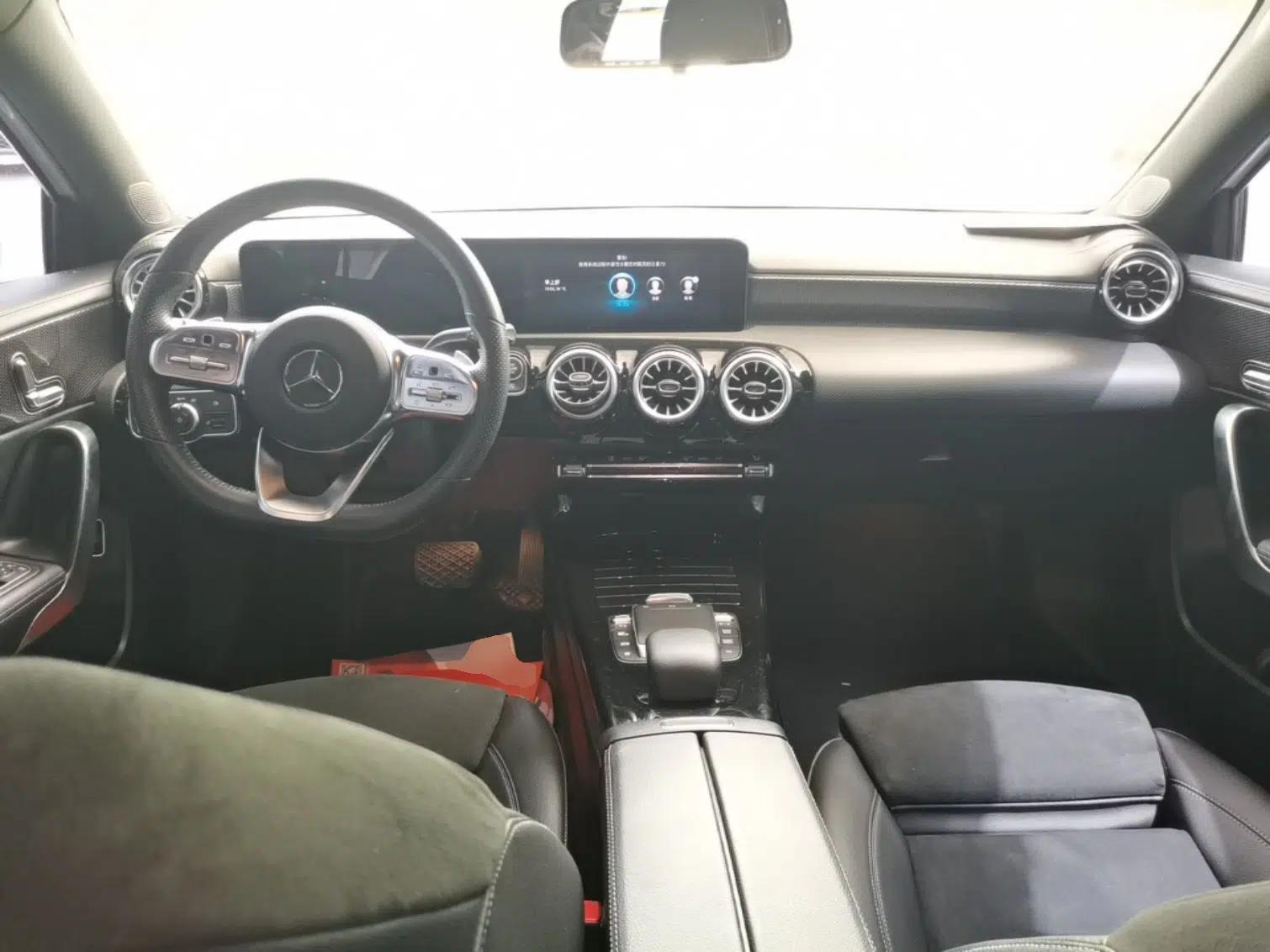 Mercedes-Benz A-Class 2021 A 200 L Sport Sedan Fashion Model — миниатюра 12