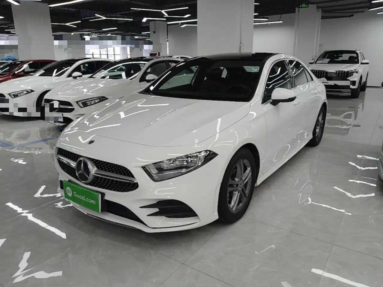 Mercedes-Benz A-Class 2021 Restyled A 180 L Sport Sedan — миниатюра 1