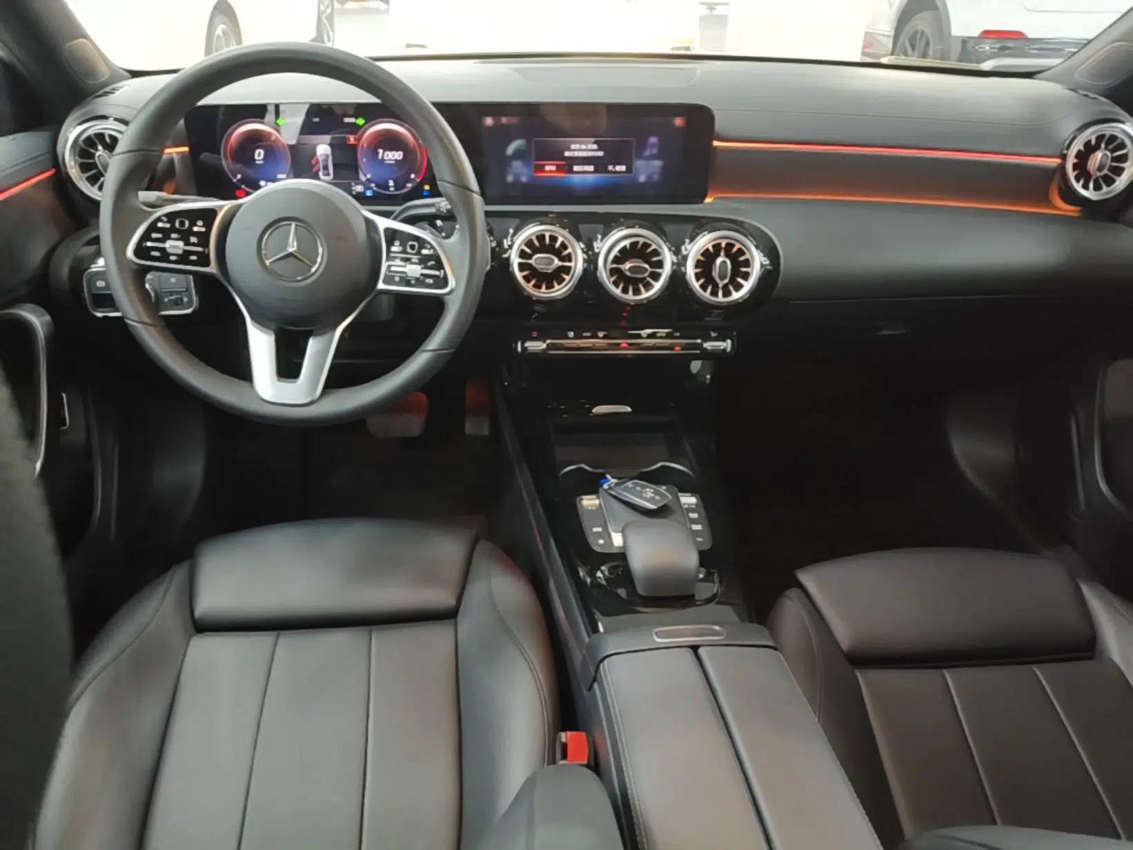 Mercedes-Benz A-Class 2021 Restyled A 180 L Sport Sedan — миниатюра 12