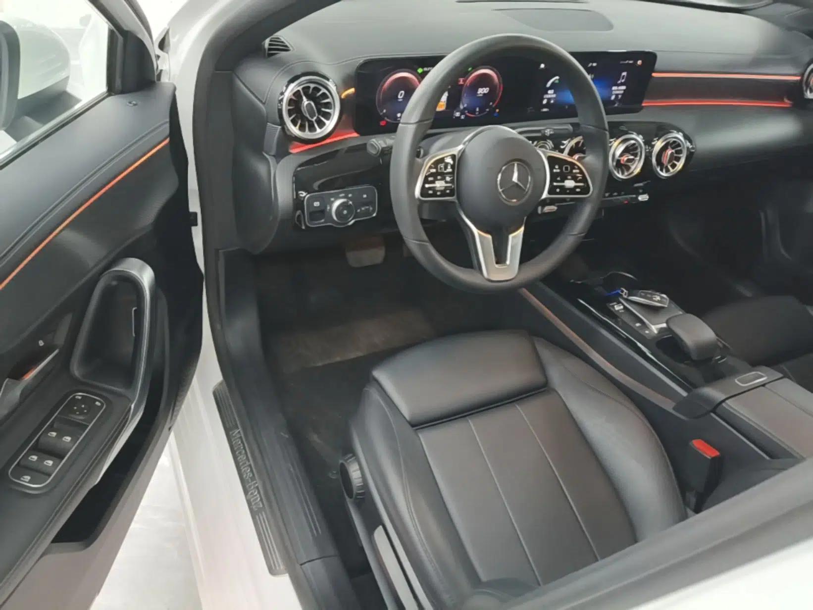 Mercedes-Benz A-Class 2021 Restyled A 180 L Sport Sedan — миниатюра 18