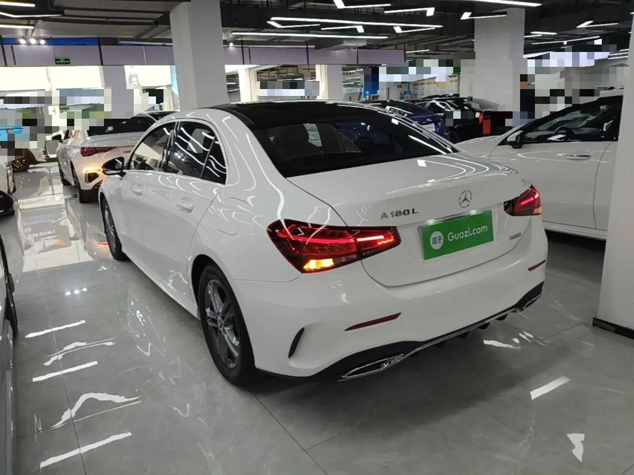 Mercedes-Benz A-Class 2021 Restyled A 180 L Sport Sedan — миниатюра 4