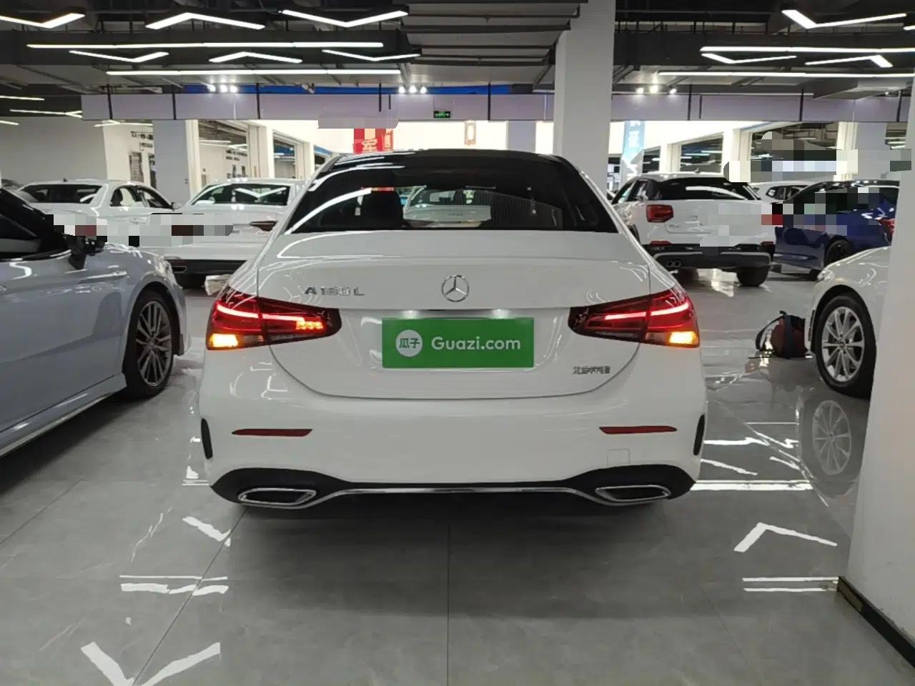 Mercedes-Benz A-Class 2021 Restyled A 180 L Sport Sedan — миниатюра 5