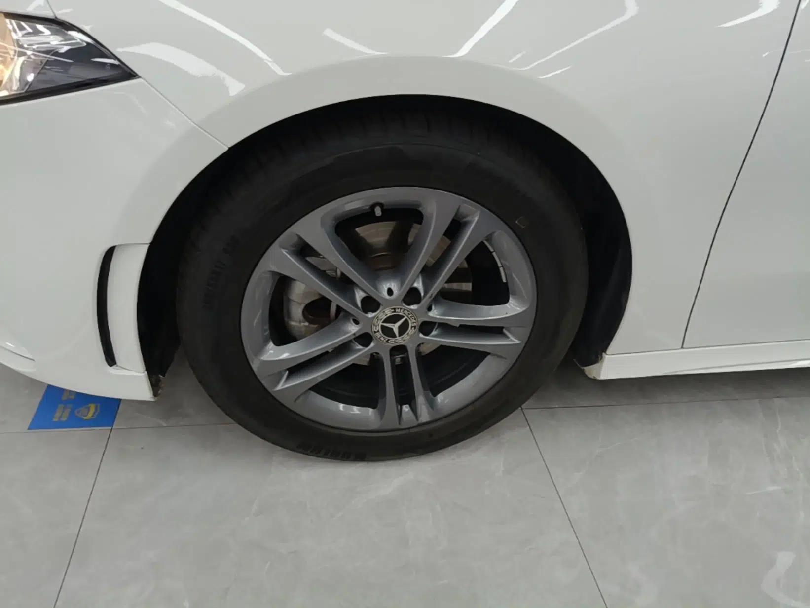 Mercedes-Benz A-Class 2021 Restyled A 180 L Sport Sedan — миниатюра 10