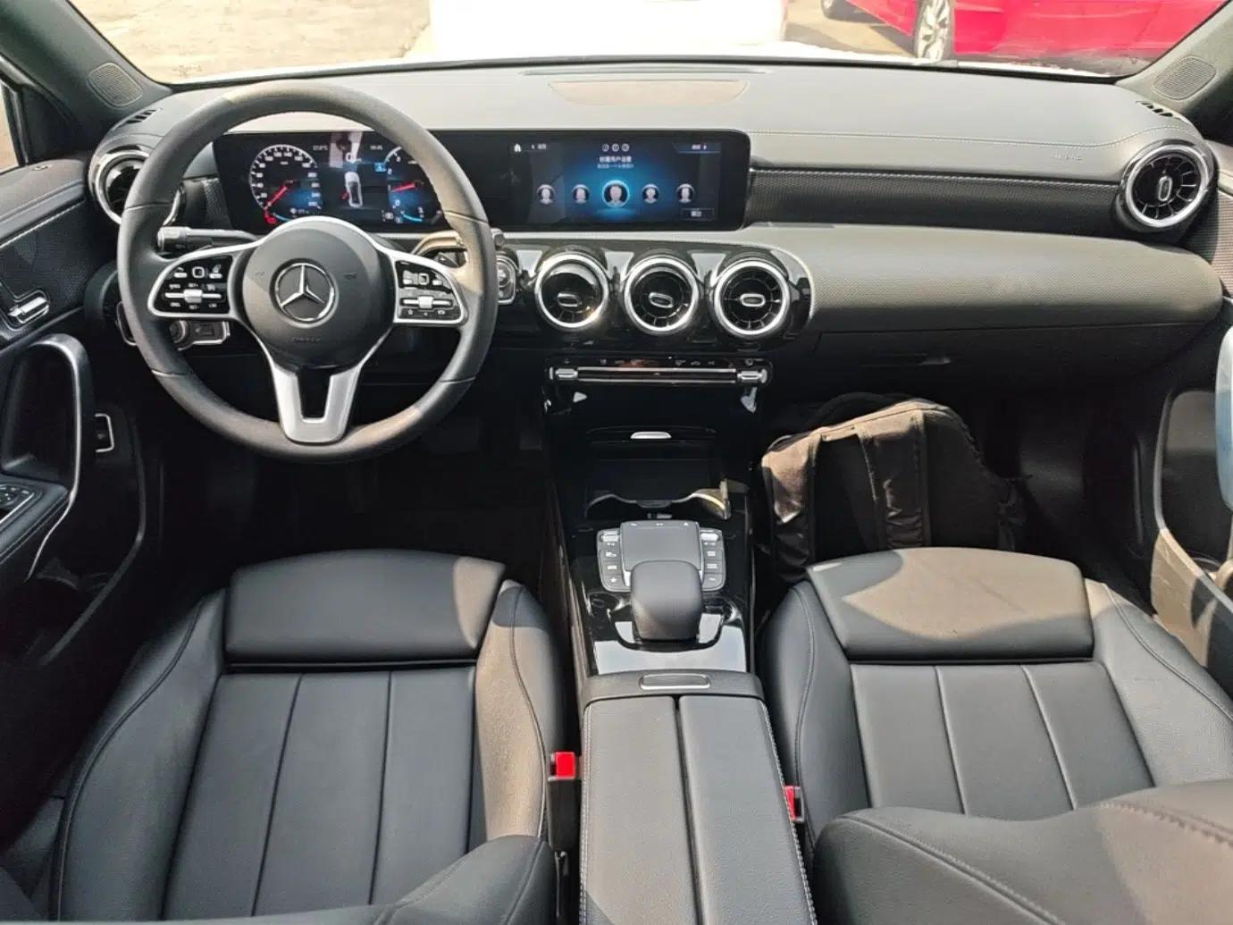 Mercedes-Benz A-Class 2020 Restyled A 200 L Sport Sedan Fashion Version — миниатюра 17