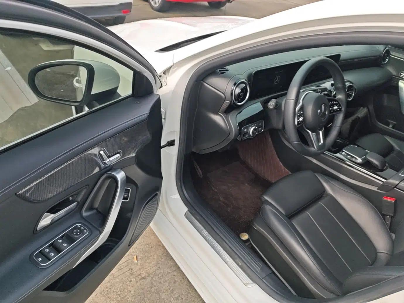 Mercedes-Benz A-Class 2020 Restyled A 200 L Sport Sedan Fashion Version — миниатюра 23