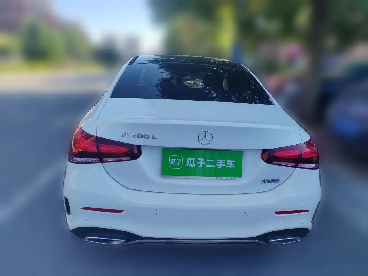 Mercedes-Benz A-Class 2022 A 200 L Sport Sedan Dynamic Model — миниатюра 5