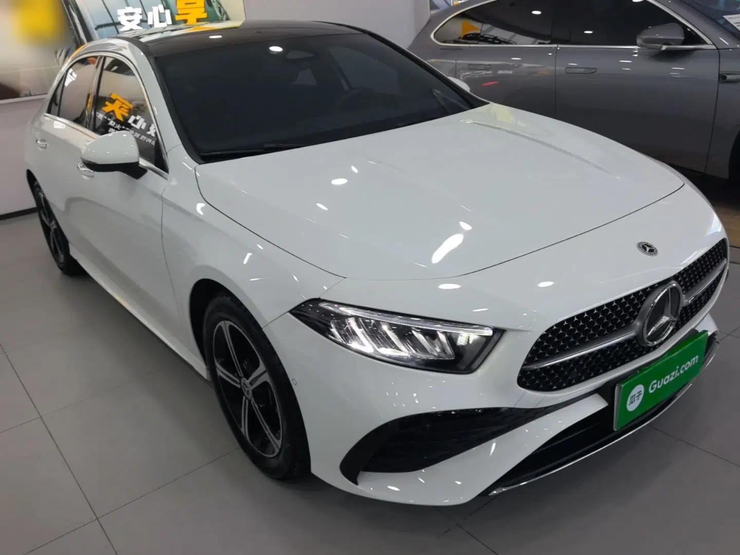 Mercedes-Benz A-Class 2022 Revised Version A 200 L Sport Sedan Fashionable Style — миниатюра 3