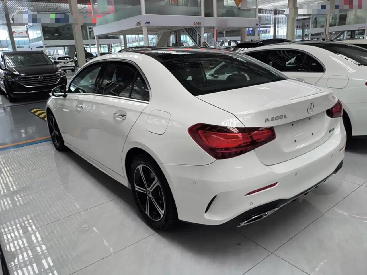 Mercedes-Benz A-Class 2023 A 200 L Fashion Model — миниатюра 13