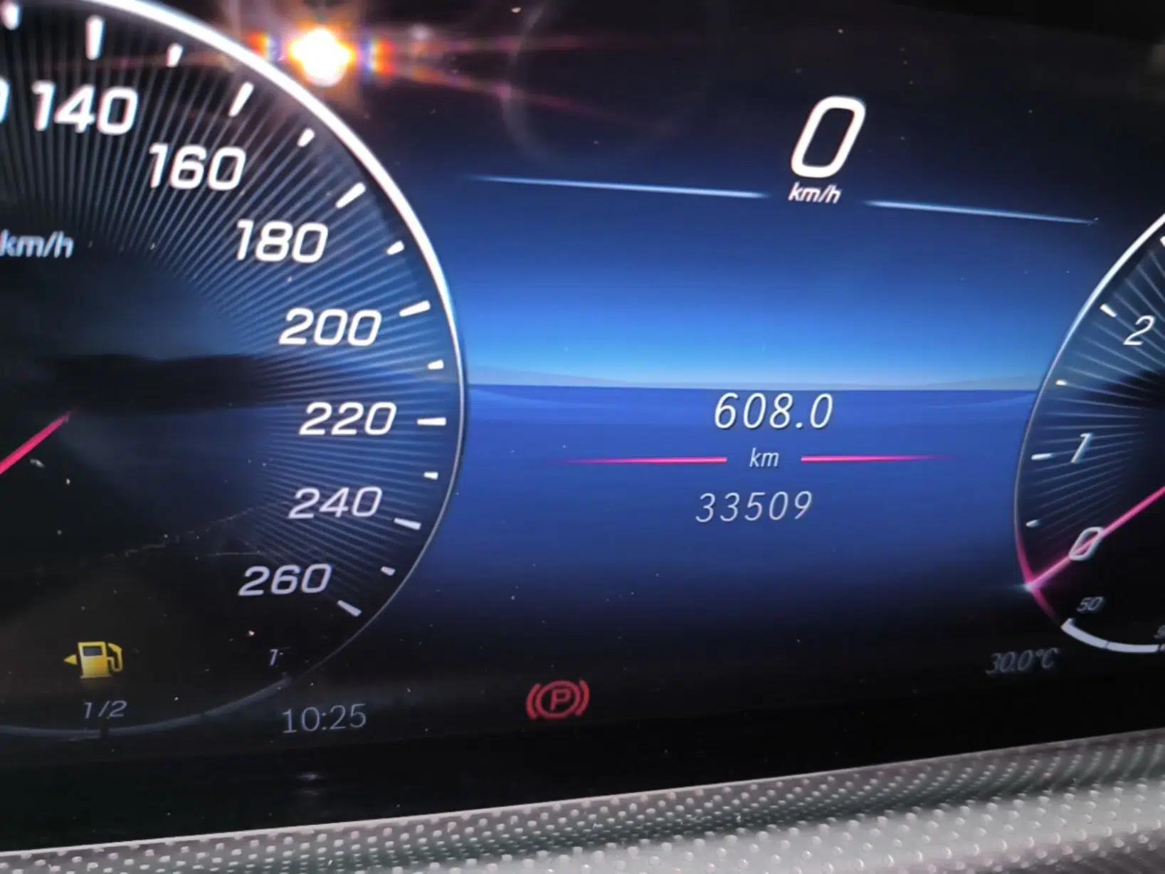 Mercedes-Benz A-Class 2023 A 200 L Fashion Model — миниатюра 19
