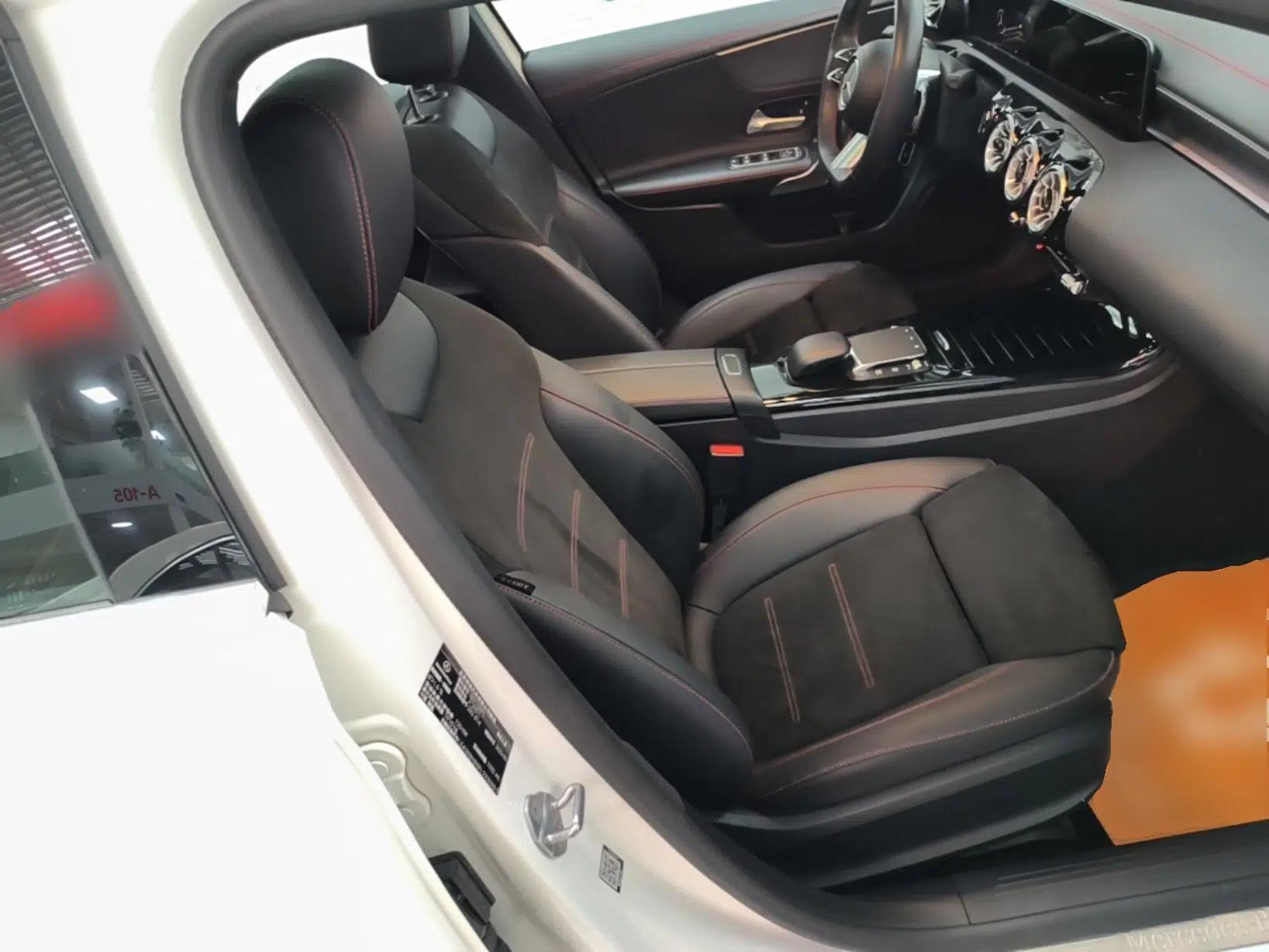 Mercedes-Benz A-Class 2023 A 200 L Fashion Model — миниатюра 24