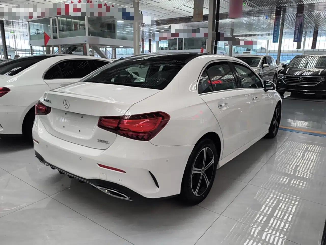 Mercedes-Benz A-Class 2023 A 200 L Fashion Model — миниатюра 6