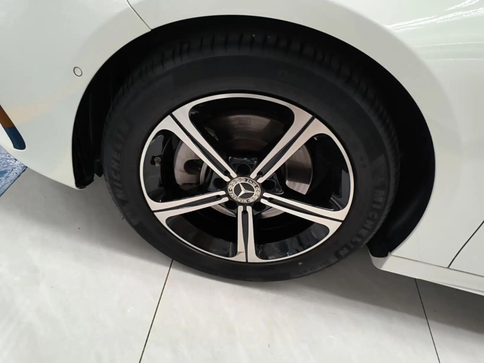 Mercedes-Benz A-Class 2023 A 200 L Fashion Model — миниатюра 10